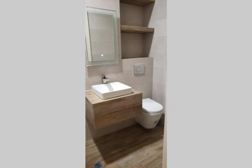 Apartment - 200 M Near Central Park Tbilisi Geórgia