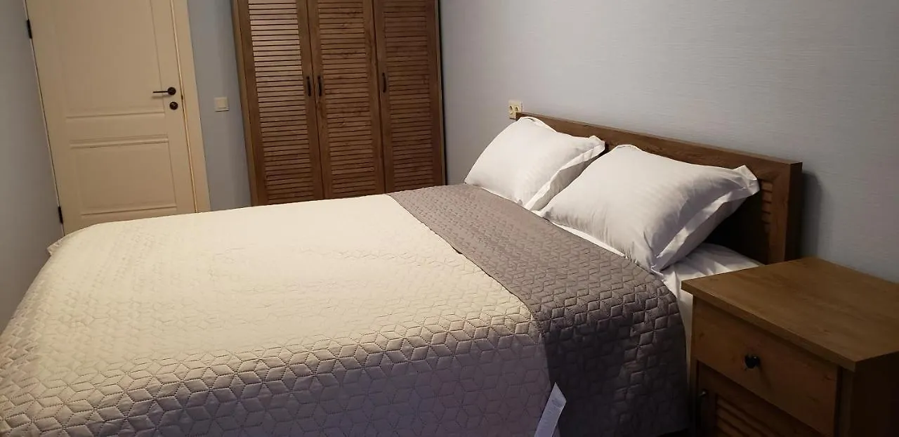 Apartment - 200 M Near Central Park Tbilisi